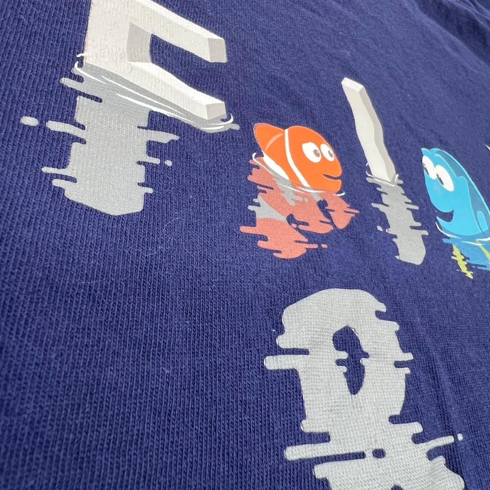UNIQLO Finding Nemo T-Shirt Mens Large Navy Blue Disney Pixar Tee Fade UTGP - Picture 5 of 12